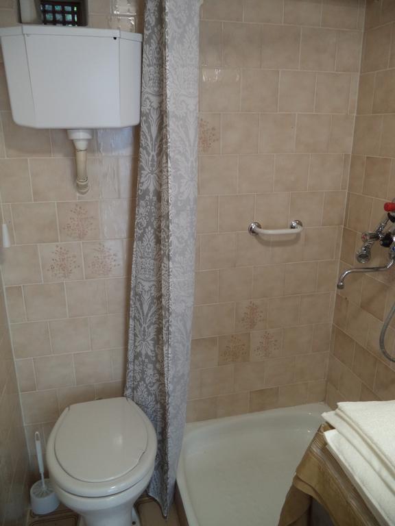 Napkelte Apartman Tihany Phòng bức ảnh